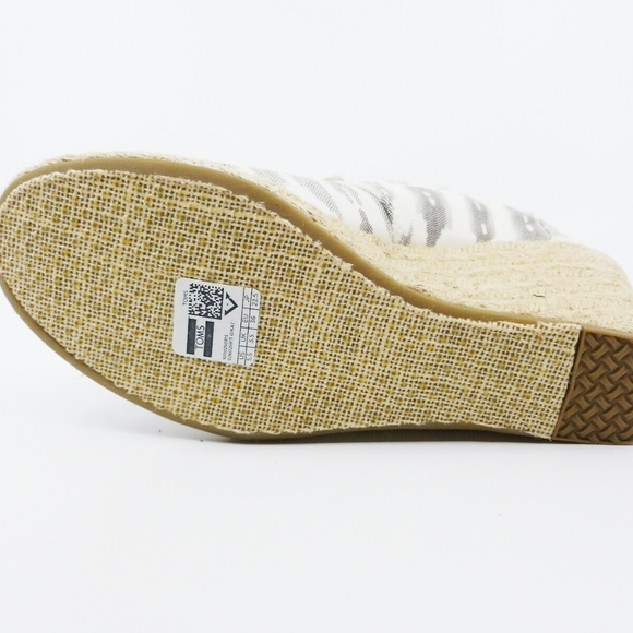 Toms Womens Desert Wedge White Gray Geometric Shoe - Picture 8 of 8